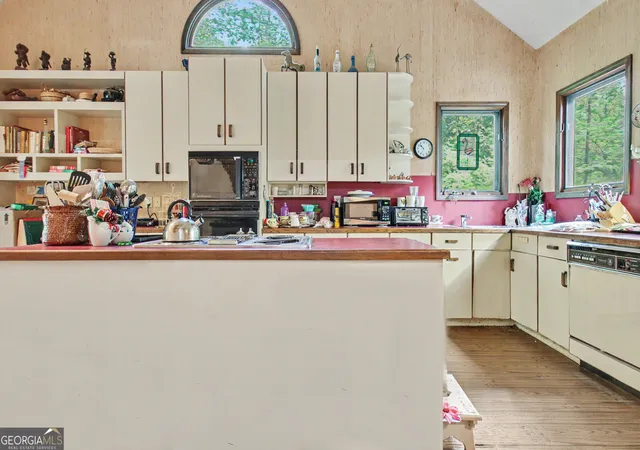 5th image of 121 Lakeside Dr, Peachtree City, GA 30269 | MLS# 10798283
