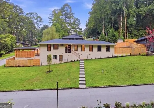 1st image of 1447 Skyhaven Rd Se, Atlanta, GA 30316 | MLS# 10824318