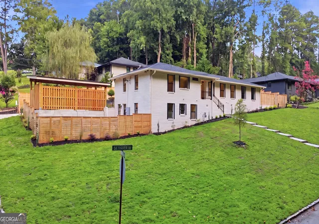 Photo 1 of Single family home for sale at 1447 Skyhaven Rd Se, Atlanta, GA 30316 | MLS# 10824318 | Listing updated on 2026-10-23