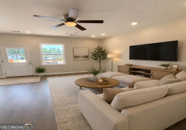 Photo 4 of Single family home for sale at 14 Lake Shore Loop, Augusta, GA 30904 | MLS# 10772554 | Listing updated on 2026-09-09