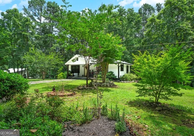 Photo 3 of Single family home for sale at 62 Valley View Dr, Cartersville, GA 30120 | MLS# 10791872 | Listing updated on 2026-08-15