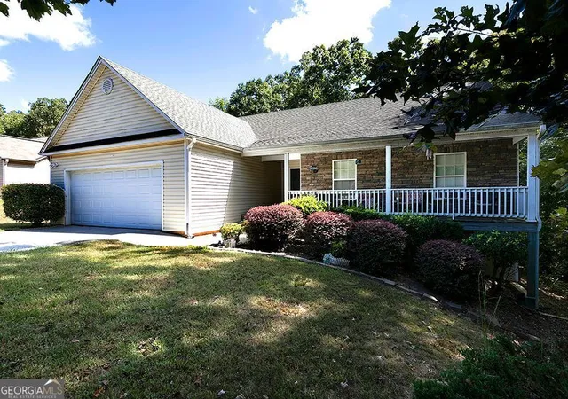 2nd image of 55 Dearing Woods Bnd, Covington, GA 30014 | MLS# 10796078