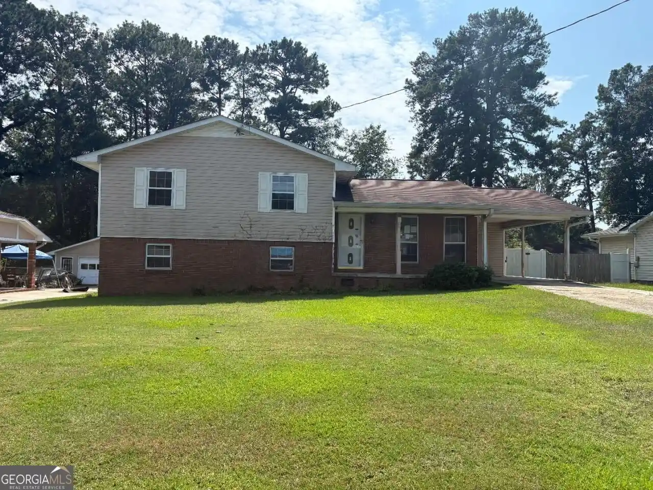 Photo 1 of Single family home for sale at 801 S Carter Dr, Jonesboro, GA 30236 | MLS# 10855353 | Listing updated on 2026-10-13