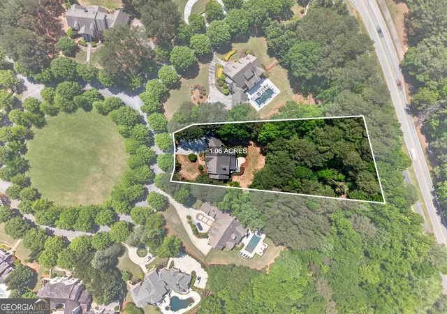Photo 3 of Single family home for sale at 110 Newhaven Dr, Fayetteville, GA 30215 | MLS# 10755701 | Listing updated on 2026-09-19