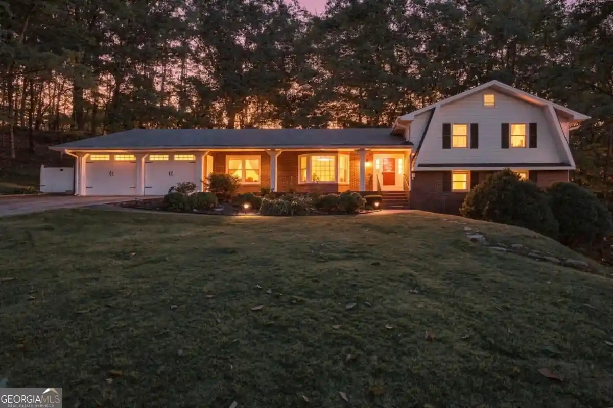 Photo 1 of Single family home for sale at 2555 Ridge Park Dr, Cumming, GA 30040 | MLS# 10869749 | Listing updated on 2026-10-22