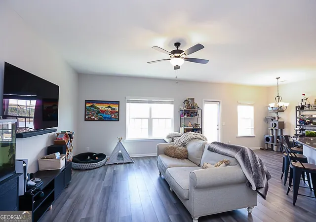 Photo 4 of Single family home for sale at 131 Battalion Ln, Hinesville, GA 31313 | MLS# 10692175 | Listing updated on 2026-10-08