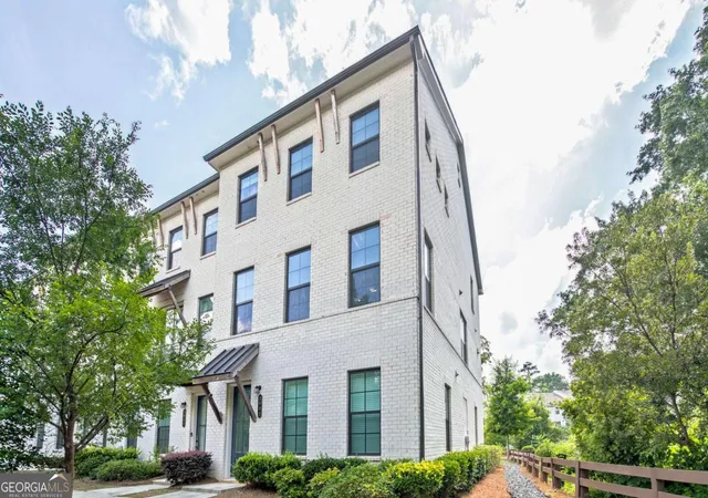 2nd image of 3005 Poppy Ln, Roswell, GA 30076 | MLS# 10802770
