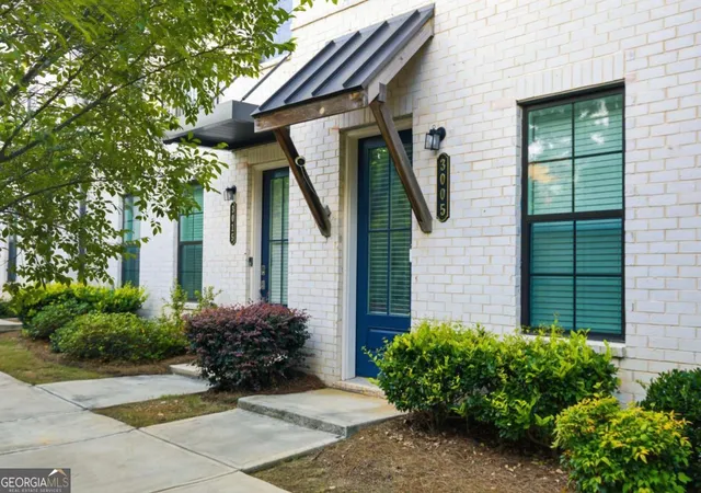 Photo 3 of Townhouse for sale at 3005 Poppy Ln, Roswell, GA 30076 | MLS# 10802770 | Listing updated on 2026-08-05
