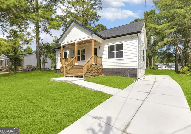 Photo 2 of Single family home for sale at 159 Wright Cir, Athens, GA 30601 | MLS# 10821072 | Listing updated on 2026-08-21