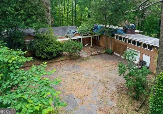 3rd image of 2990 Stone Hogan Connector Rd Sw, Atlanta, GA 30331 | MLS# 10615955