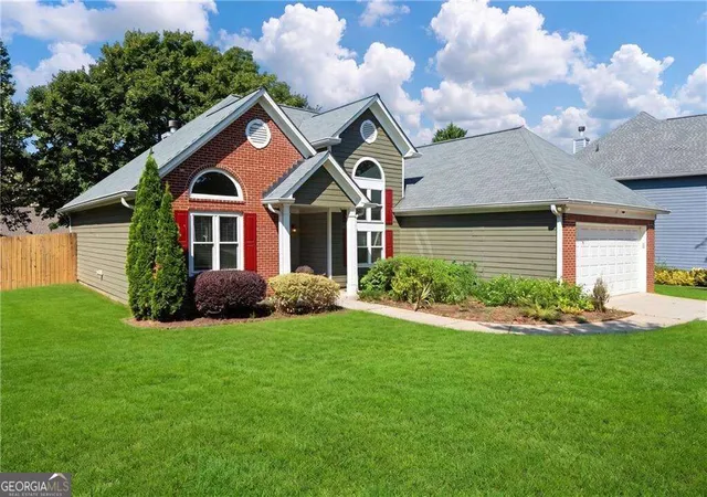 Photo 2 of Sale Pending at 3522 Daventry Ln Nw, Kennesaw, GA 30144 | MLS# 10834377 | Listing updated on 2026-09-09