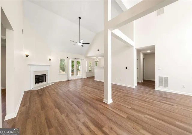 Photo 4 of Sale Pending at 3522 Daventry Ln Nw, Kennesaw, GA 30144 | MLS# 10834377 | Listing updated on 2026-09-09