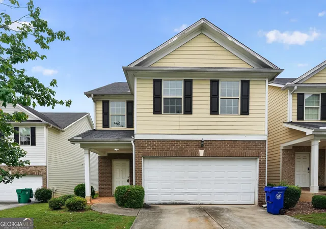 Photo 4 of Single family home for sale at 6381 Shadow Sq, Lithonia, GA 30058 | MLS# 10759794 | Listing updated on 2026-10-09