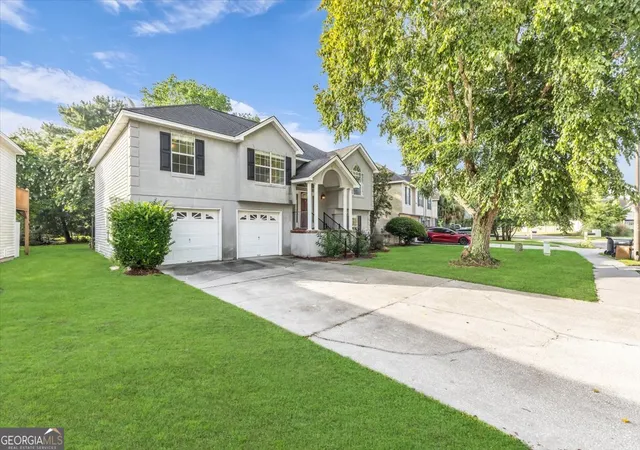 Photo 2 of Single family home for sale at 115 Teakwood Dr, Savannah, GA 31410 | MLS# 10807965 | Listing updated on 2026-07-31