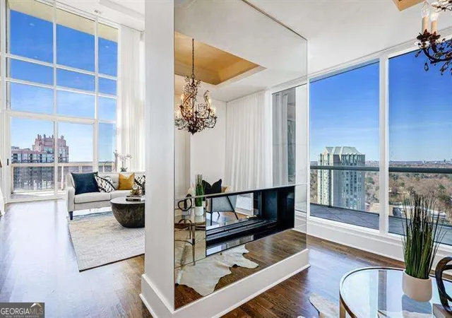 Photo 3 of Condo for sale at 2881 Peachtree Rd NE #2405, Atlanta, GA 30305 | MLS# 10836815 | Listing updated on 2026-09-23