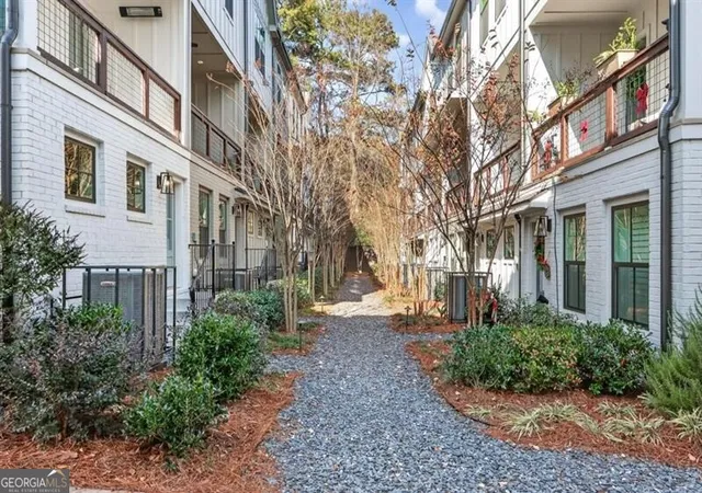 Photo 3 of Townhouse for sale at 4455 Dandelion Ln, Atlanta, GA 30342 | MLS# 10813564 | Listing updated on 2026-09-13