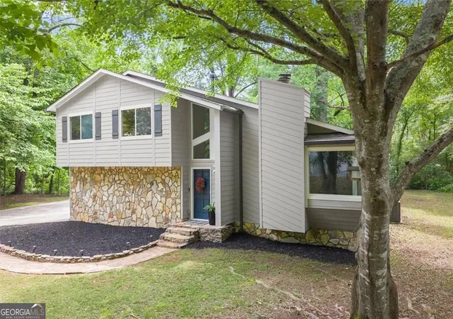 1st image of 189 Castlebar Ct, Mableton, GA 30126 | MLS# 10764368