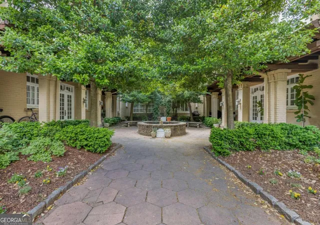 1st image of 754 Juniper St Ne #4, Atlanta, GA 30308 | MLS# 10816312