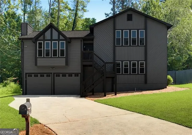 Photo 3 of Single family home for sale at 1198 Clichy Ct, Marietta, GA 30066 | MLS# 10834010 | Listing updated on 2026-09-13