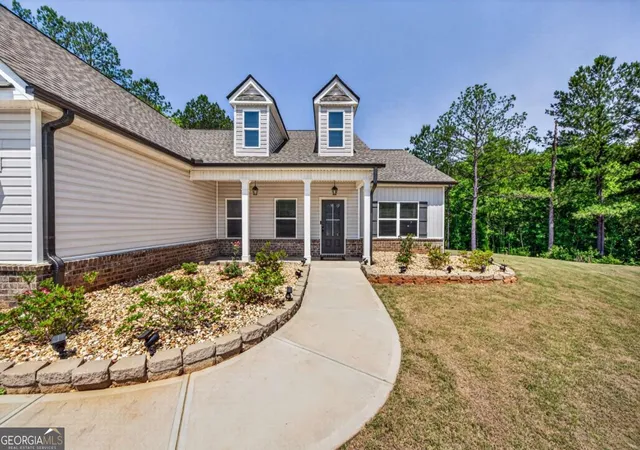 Photo 4 of Single family home for sale at 744 Brookshire Ct, Monroe, GA 30655 | MLS# 10778134 | Listing updated on 2026-08-11