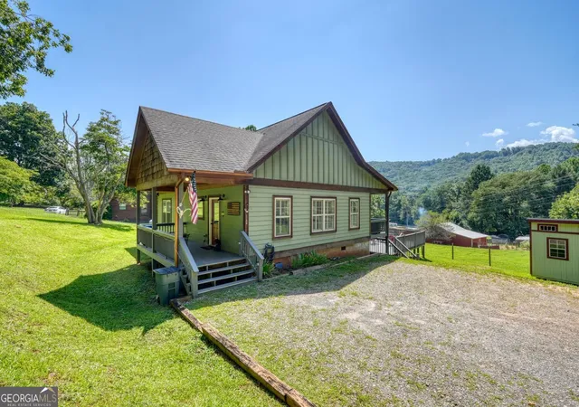 Photo 3 of Single family home for sale at 1100 Rova Wy, Hiawassee, GA 30546 | MLS# 10834121 | Listing updated on 2026-09-10