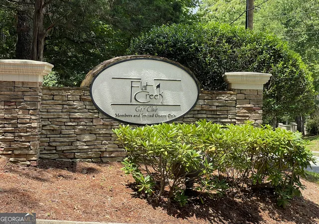 Photo 2 of Sale Pending at 203 Aberdeen Dr, Peachtree City, GA 30269 | MLS# 10835629 | Listing updated on 2026-09-11