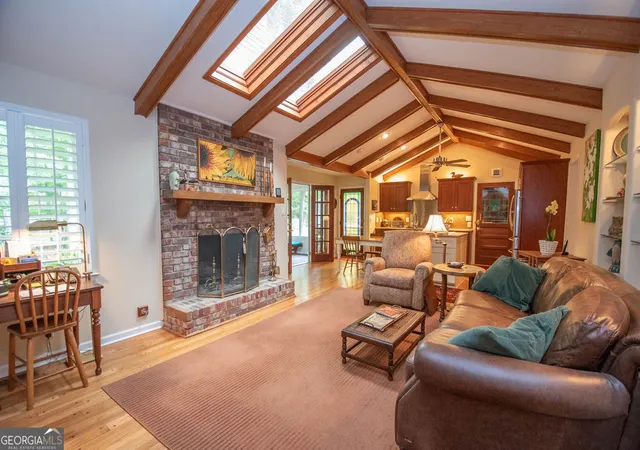 Photo 3 of Sale Pending at 203 Aberdeen Dr, Peachtree City, GA 30269 | MLS# 10835629 | Listing updated on 2026-09-11