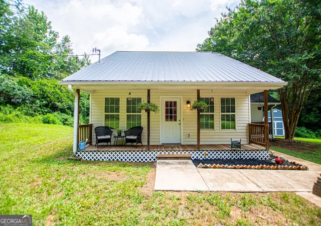 Photo 4 of Single family home for sale at 445 Gum Crk Cir, Roopville, GA 30170 | MLS# 10806078 | Listing updated on 2026-07-29