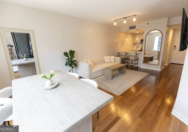 Photo 2 of Condo for sale at 3481 Lakeside Dr NE #804, Atlanta, GA 30326 | MLS# 10818111 | Listing updated on 2026-08-17