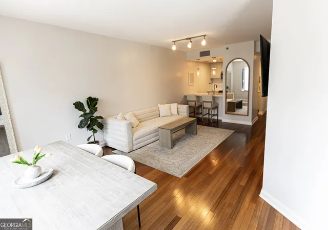 Photo 3 of Condo for sale at 3481 Lakeside Dr NE #804, Atlanta, GA 30326 | MLS# 10818111 | Listing updated on 2026-08-17