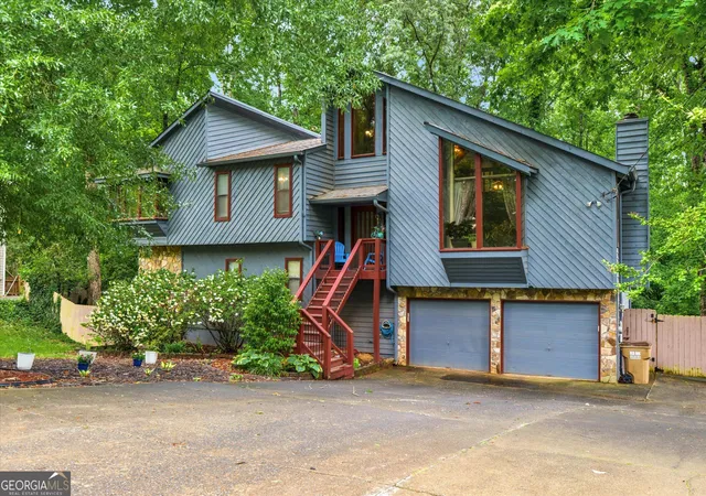 Photo 1 of Single family home for sale at 1781 Blackwillow Dr Ne, Marietta, GA 30066 | MLS# 10823542 | Listing updated on 2026-09-08