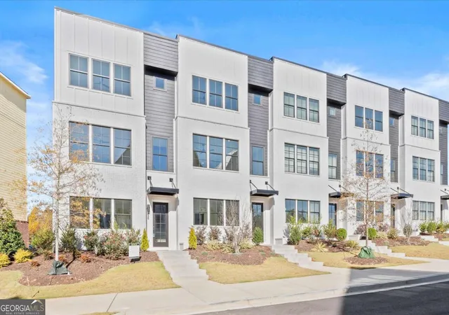 Photo 2 of Townhouse for sale at 437 Mezzo Ln #87, Alpharetta, GA 30009 | MLS# 10811494 | Listing updated on 2026-08-06
