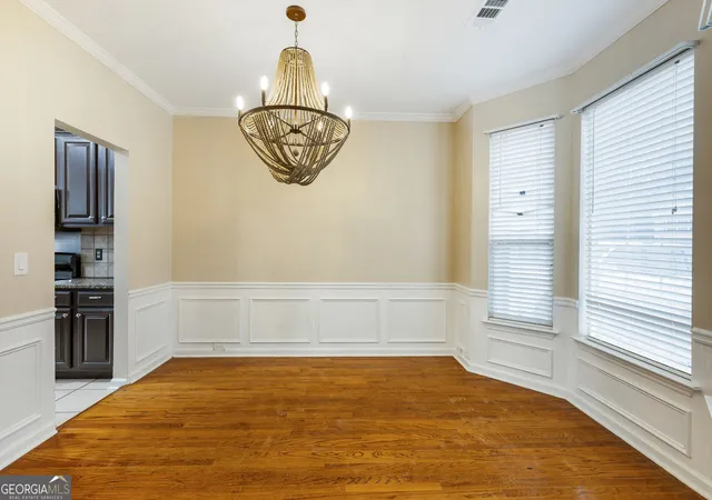 Photo 3 of Single family home for sale at 3028 Hallman Cir Sw, Marietta, GA 30064 | MLS# 10653251 | Listing updated on 2026-04-12