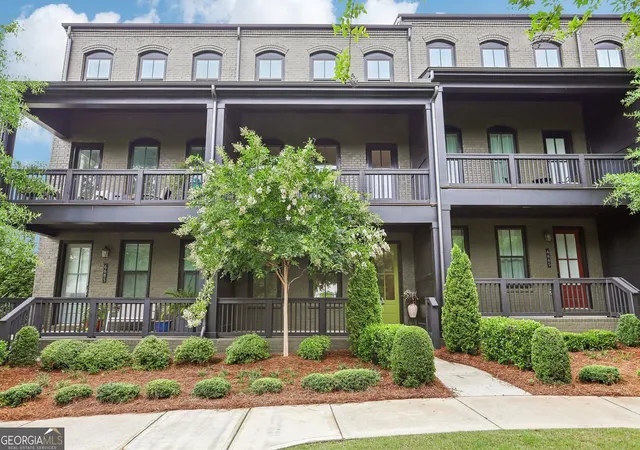 Photo 3 of Townhouse for sale at 6675 Cortland Walk, Alpharetta, GA 30005 | MLS# 10758352 | Listing updated on 2026-08-24
