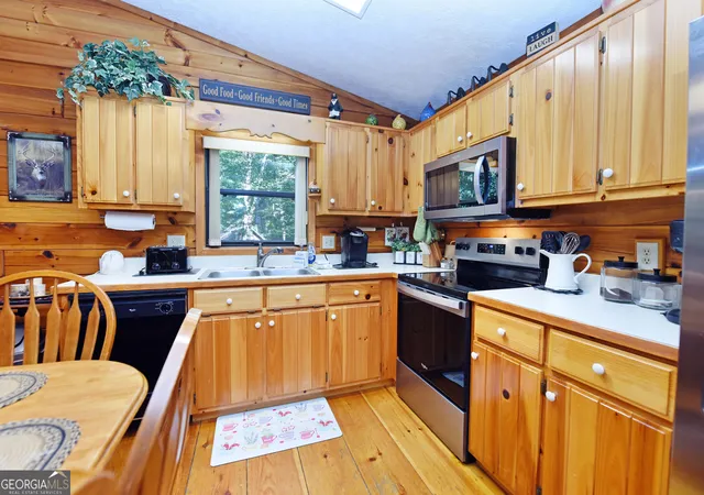 Photo 3 of Single family home for sale at 210 Darby Ln #R33, Blairsville, GA 30512 | MLS# 10833319 | Listing updated on 2026-08-26