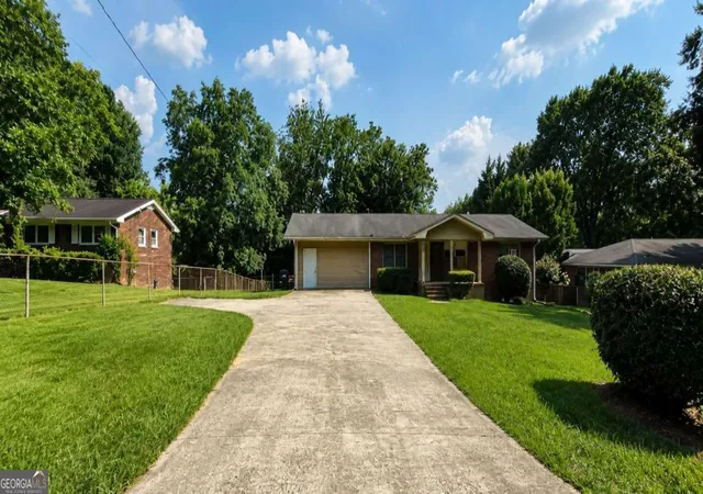 2nd image of 1156 E Fayetteville Rd, Riverdale, GA 30296 | MLS# 10803978