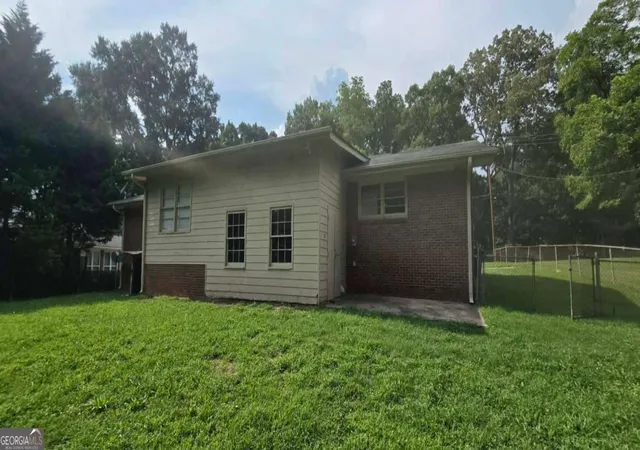 3rd image of 1156 E Fayetteville Rd, Riverdale, GA 30296 | MLS# 10803978