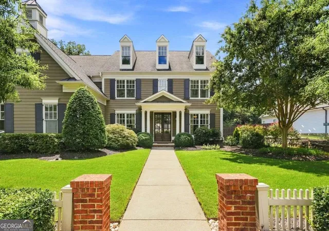 Photo 1 of Single family home for sale at 3740 Williams Point Dr, Cumming, GA 30028 | MLS# 10824488 | Listing updated on 2026-09-17