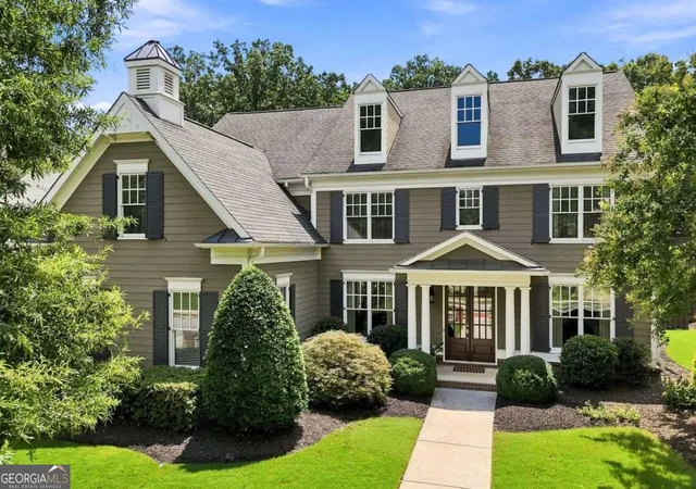 Photo 3 of Single family home for sale at 3740 Williams Point Dr, Cumming, GA 30028 | MLS# 10824488 | Listing updated on 2026-09-17