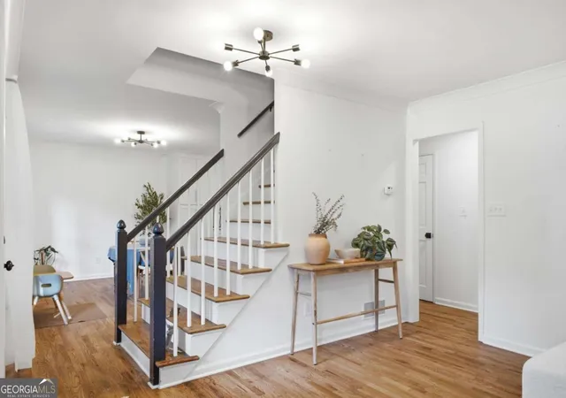 Photo 3 of Single family home for sale at 1465 Dallas Cir Sw, Marietta, GA 30064 | MLS# 10820076 | Listing updated on 2026-08-24