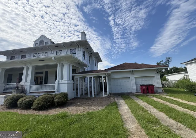 Photo 2 of Single family home for sale at 53 W Graham St, Mcrae Helena, GA 31055 | MLS# 10830914 | Listing updated on 2026-09-04