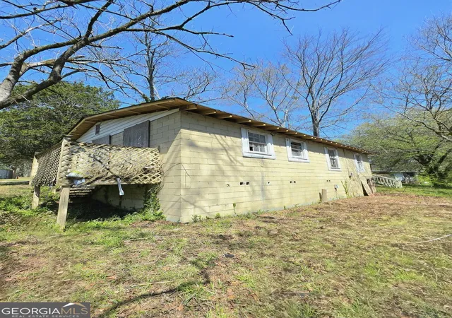 Photo 3 of Single family home for sale at 7074 Hammond Wy, Lithonia, GA 30058 | MLS# 10717494 | Listing updated on 2026-09-23