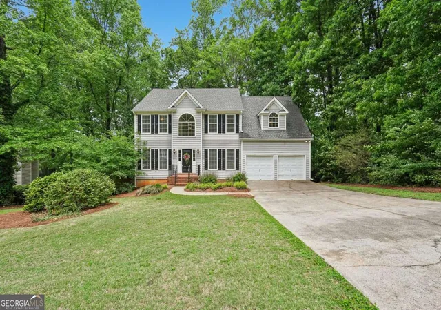 Photo 1 of Single family home for sale at 5520 Tallantworth Trl, Cumming, GA 30040 | MLS# 10807839 | Listing updated on 2026-10-19