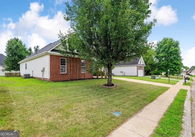 Photo 3 of Single family home for sale at 2446 Triangle Farm Rd, Chattanooga, TN 37421 | MLS# 10812147 | Listing updated on 2026-09-14