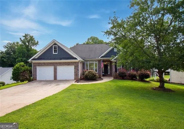 2nd image of 93 Overlook Cir, Dawsonville, GA 30534 | MLS# 10820809