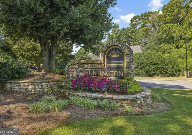 Homes for sale in Johns Creek, GA | 7600 Brookstead Xing, Johns Creek, GA 30097 | MLS# 10795564