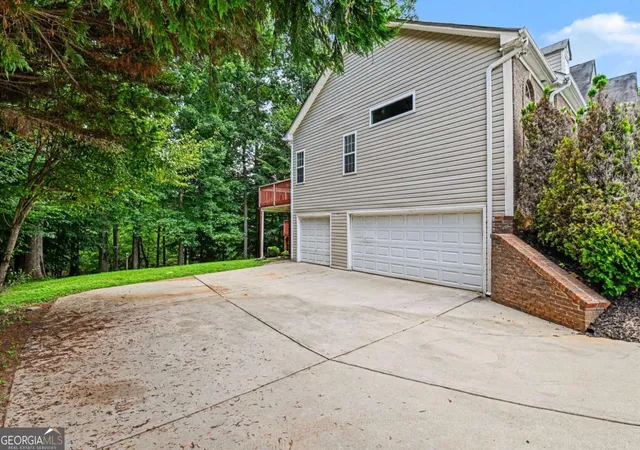 34th image of 5700 Sullivan Point Dr, Powder Springs, GA 30127 | MLS# 10813088