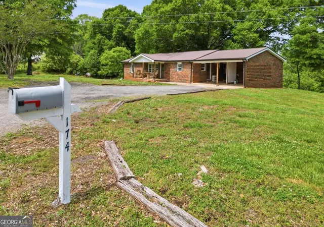 Photo 4 of Single family home for sale at 174 Old Ballground Rd, Canton, GA 30115 | MLS# 10757704 | Listing updated on 2026-10-08