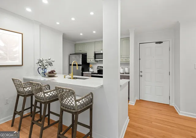 Photo 3 of Condo for sale at 3655 Habersham Rd Ne #B236, Atlanta, GA 30305 | MLS# 10830780 | Listing updated on 2026-09-22