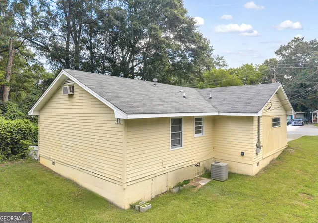Photo 3 of Single family home for sale at 514 S Broad St, Toccoa, GA 30577 | MLS# 10817766 | Listing updated on 2026-09-25